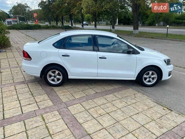 Авто Volkswagen Polo 2016 № 8454805