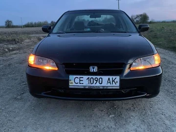 Авто Honda Accord 2000 № 8454863