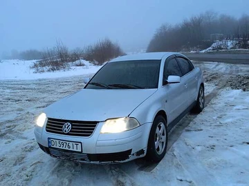 Авто Volkswagen Passat 2000 № 8455001