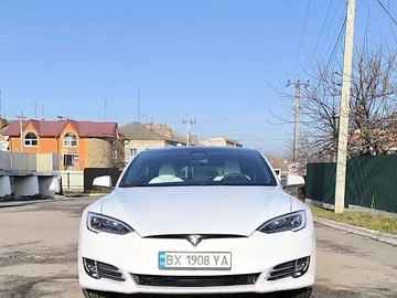 Авто Tesla Model S 2019 № 8455024