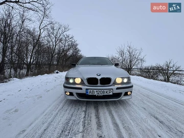 Авто BMW 5 Series 2002 № 8455058