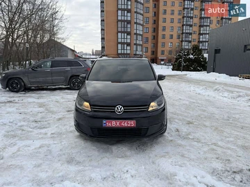 Авто Volkswagen Touran 2012 № 8455060