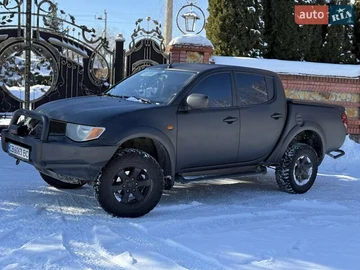 Авто Mitsubishi L 200 2011 № 8455094