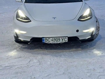 Авто Tesla Model 3 2019 № 8455349