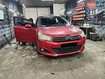 Авто Citroen C4 2012 № 8455483