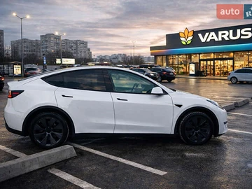 Авто Tesla Model Y 2024 № 8455714