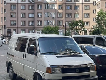 Авто Volkswagen Transporter 2002 № 8455892
