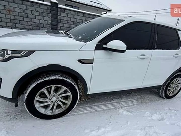 Авто Land Rover Discovery 2018 № 8456037