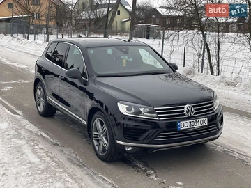 Авто Volkswagen Touareg 2016 № 8456193