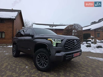Авто Toyota Sequoia 2023 № 8456217