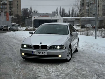 Авто BMW 5 Series 2002 № 8456282