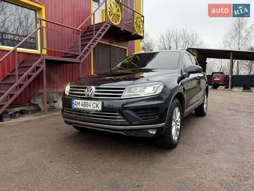 Авто Volkswagen Touareg 2016 № 8456592