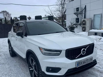 Авто Volvo Xc40 2019 № 8456624