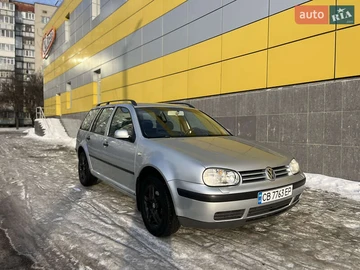 Авто Volkswagen Golf 2003 № 8456749