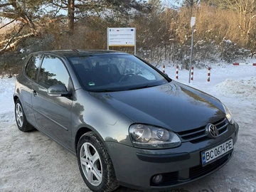 Авто Volkswagen Golf 2004 № 8456904
