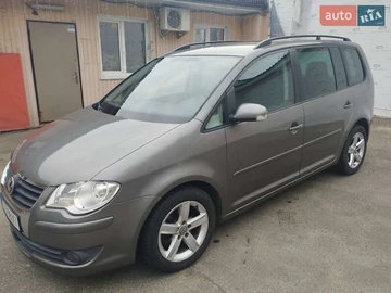 Авто Volkswagen Touran 2007 № 8456921