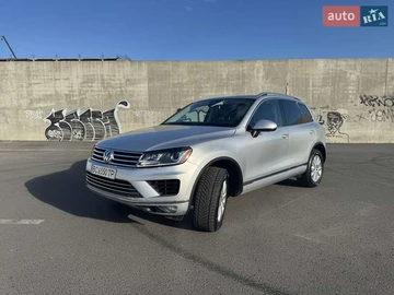 Авто Volkswagen Touareg 2015 № 8457218