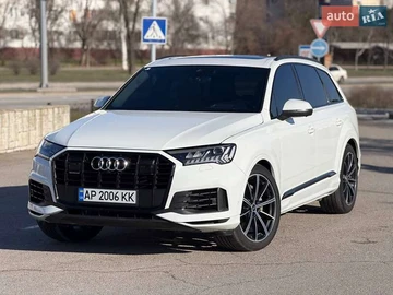Авто Audi Q7 2020 № 8457434