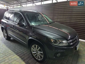 Авто Volkswagen Tiguan 2016 № 8458016