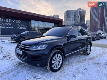 Авто Volkswagen Touareg 2012 № 8458023