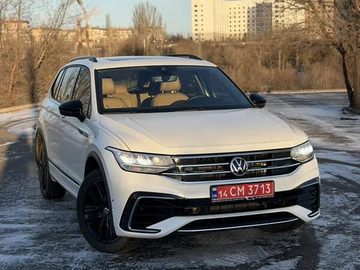 Авто Volkswagen Tiguan Allspace 2022 № 8458107