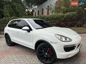 Авто Porsche Cayenne 2014 № 8458141