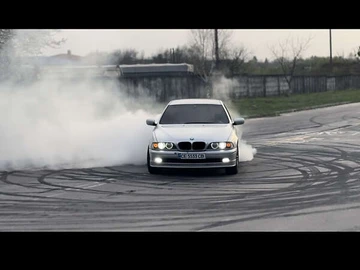 Авто BMW 5 Series 2000 № 8458312