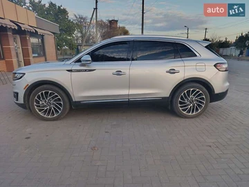 Авто Lincoln Nautilus 2019 № 8458821