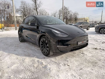 Авто Tesla Model Y 2023 № 8459148