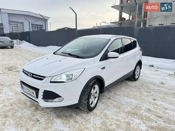 Авто Ford Escape 2015 № 8459310