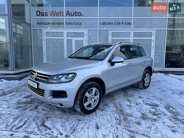 Авто Volkswagen Touareg 2013 № 8459531