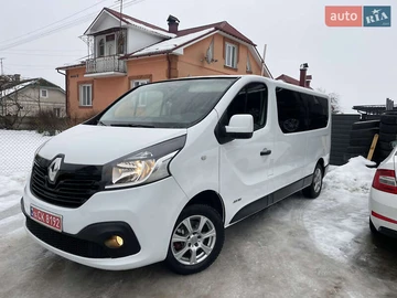 Авто Renault Trafic 2015 № 8460102