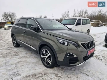 Авто Peugeot 5008 2020 № 8460171