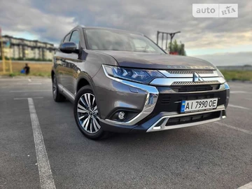 Авто Mitsubishi Outlander 2022 № 8460181