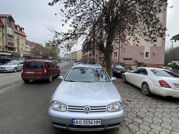 Авто Volkswagen Golf 2001 № 8460374