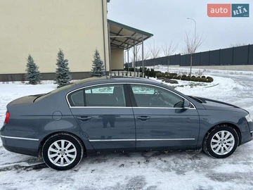 Авто Volkswagen Passat 2010 № 8460512