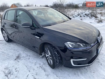 Авто Volkswagen E-Golf 2015 № 8460581