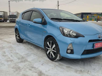 Авто Toyota Aqua 2015 № 8460596