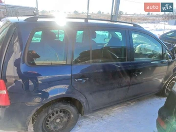 Авто Volkswagen Touran 2006 № 8460880