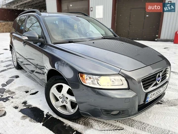 Авто Volvo V50 2011 № 8461211