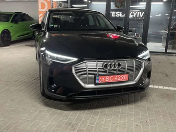 Авто Audi E-Tron 2020 № 8461799
