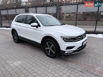 Авто Volkswagen Tiguan 2017 № 8461804