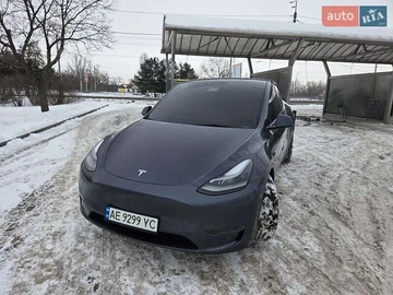Авто Tesla Model Y 2022 № 8462036