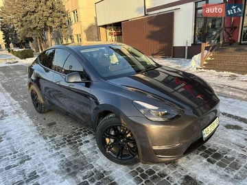 Авто Tesla Model Y 2024 № 8462038