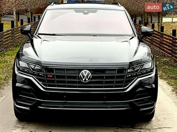 Авто Volkswagen Touareg 2019 № 8462043