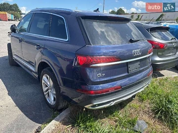 Авто Audi Q7 2021 № 8462305