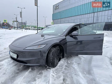 Авто Tesla Model 3 2024 № 8463083