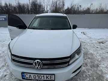 Авто Volkswagen Tiguan 2015 № 8463316