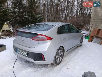 Авто Hyundai Ioniq 2018 № 8463369