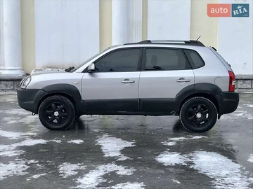 Авто Hyundai Tucson 2004 № 8463555